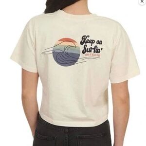 ~Rip Curl Keep On Surfin Cropped Short Sleeve T-Shirt (VINTAGE) Large~